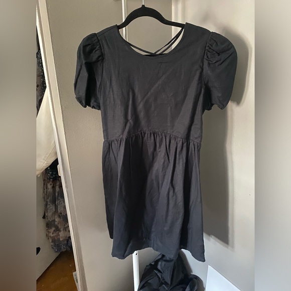 Aritzia Sunday Best Saida Dress - Picture 3 of 3